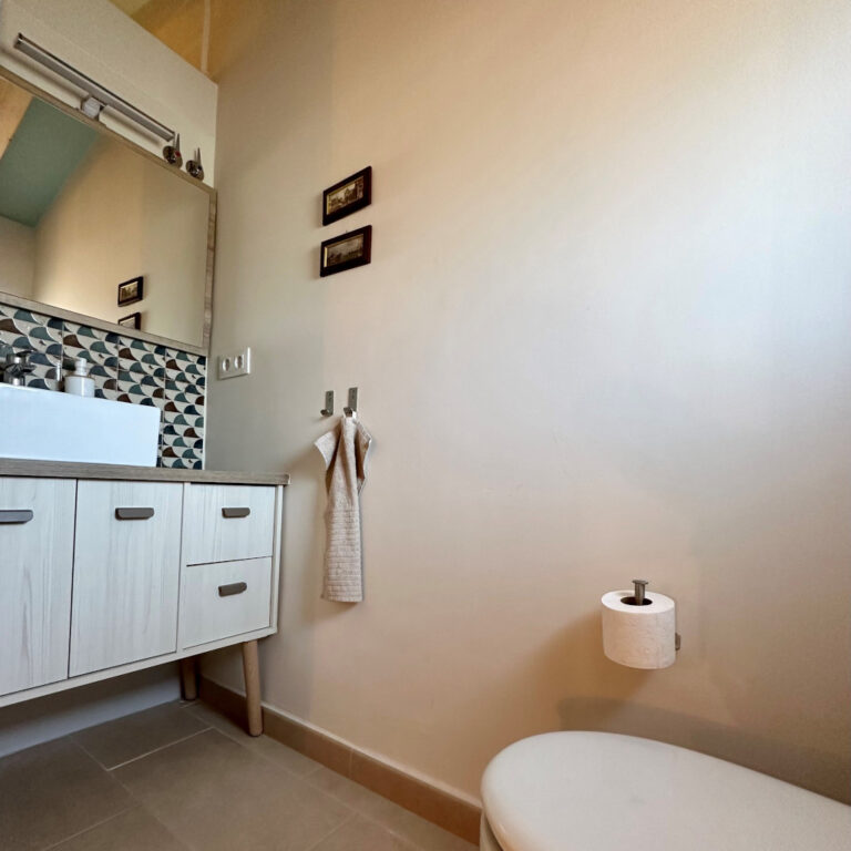 Rehabilitació d’espai sota coberta per a habitatge compartit 2