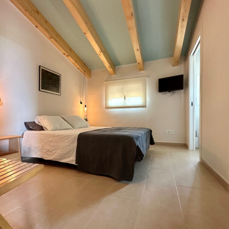 Rehabilitació d’espai sota coberta per a habitatge compartit 3